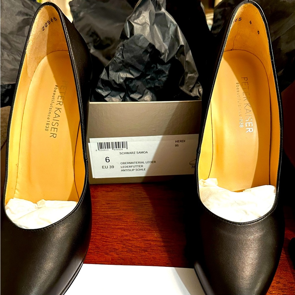 Peter Kaiser Heels Pumps Black Leather German size 6 =EU 39